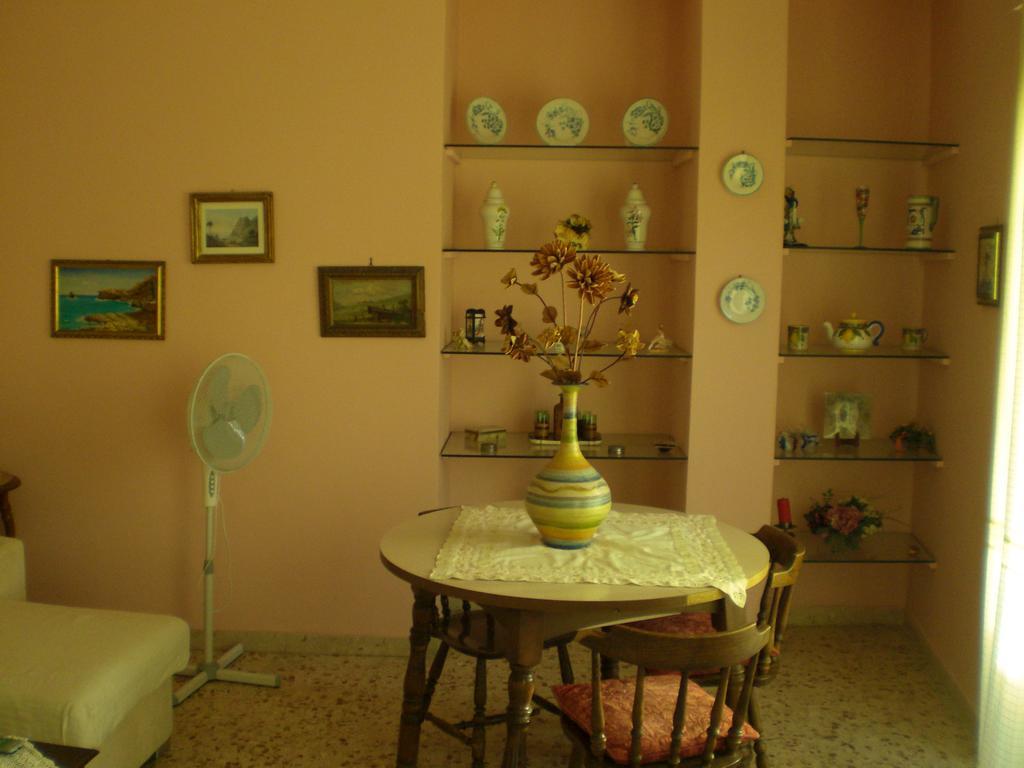 Theokles Apartment Taormina Bagian luar foto
