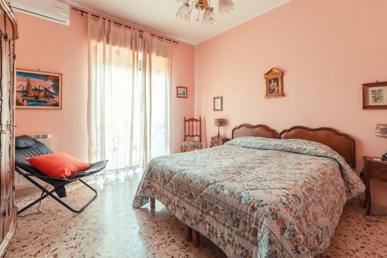 Theokles Apartment Taormina Bagian luar foto